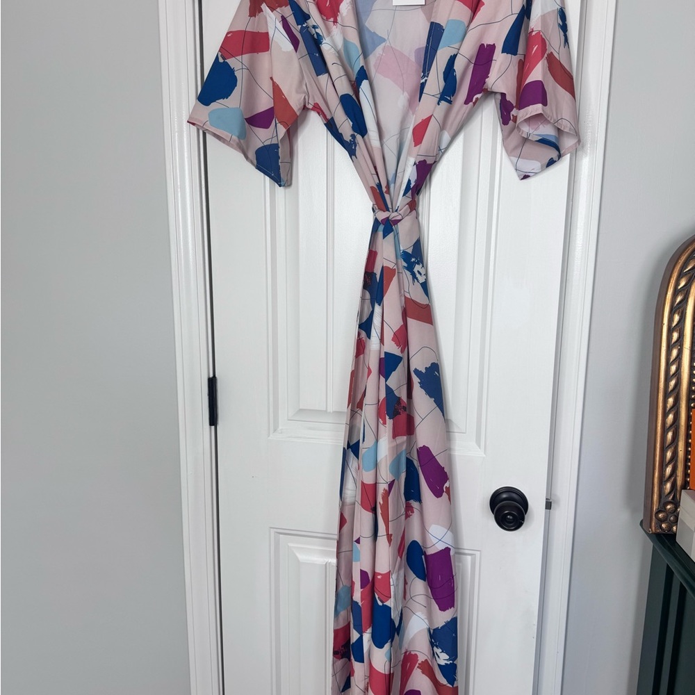 Multicolor Abstract Print Duster